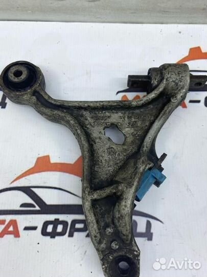 Рычаг подвески нижний передний правый Volvo S80