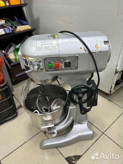 Миксер планетарный 10 литров