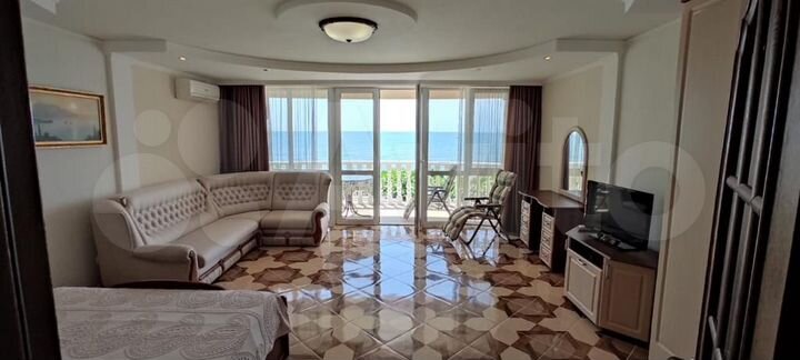 1-к. квартира, 57 м², 2/5 эт.