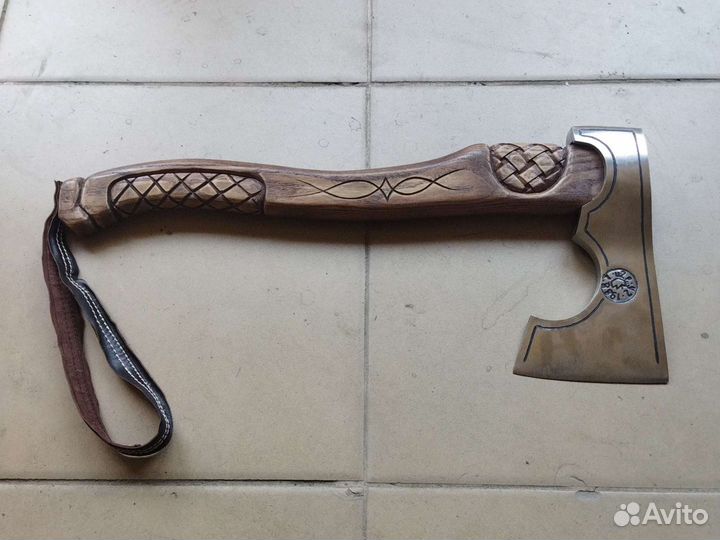 Топор ручной работы