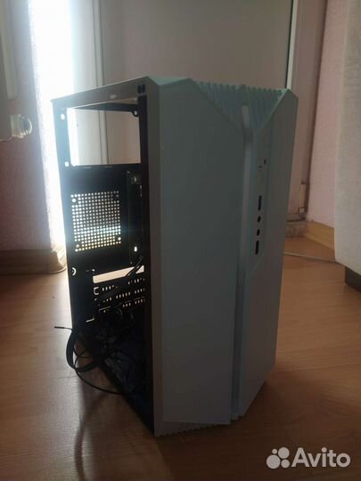 Материнская плата LGA 1700