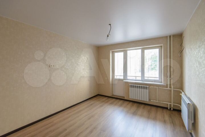 2-к. квартира, 50 м², 1/10 эт.