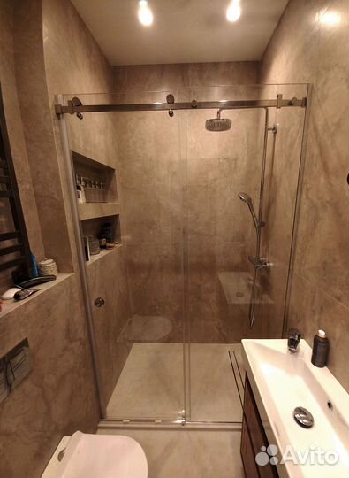 Стеклянное ограждение для ванны