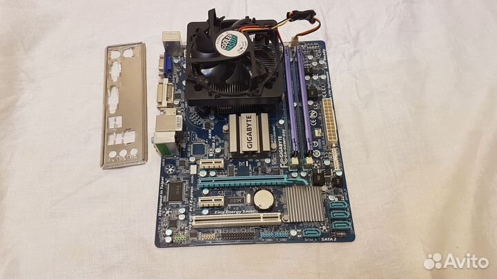 Материнская плата Gigabyte + проц +озу + кулер