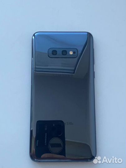 Samsung Galaxy S10e (Snapdragon 855), 6/128 гб