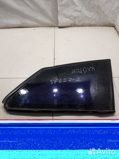 Стекло кузовное заднее правое глухое