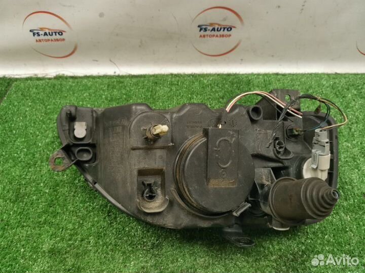 Фара передняя левая LADA Largus универсал 1.6