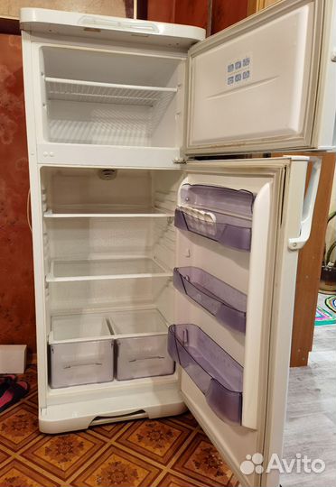 Холодильник бу