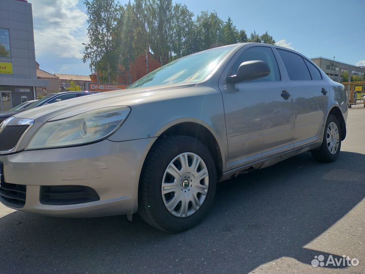 Skoda Octavia 1.6 МТ, 2010, 313 000 км