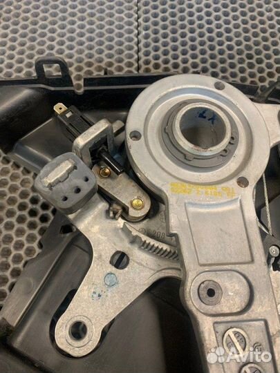 Педаль стояночного тормоза Mercedes-Benz Sl500