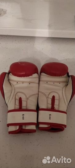 Боксерские перчатки