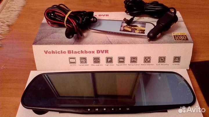 Зеркало-видеорегистратор с камерой заднего вида