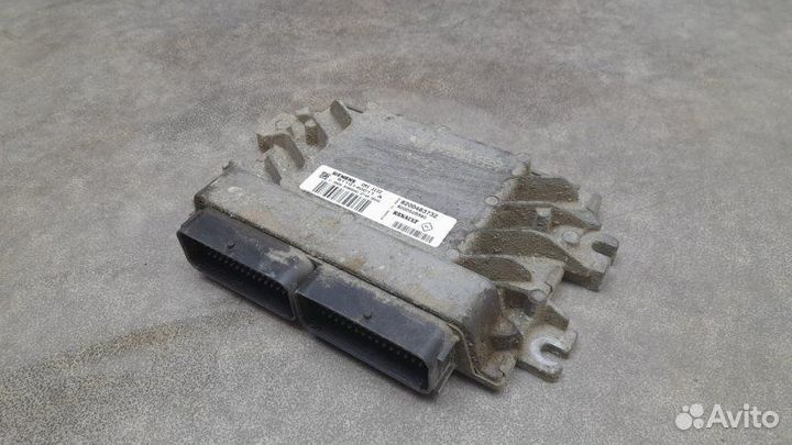 Блок управления двигателем Renault Logan 1 1.4