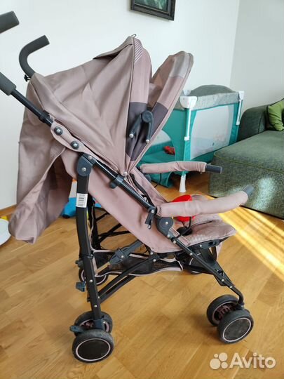 Прогулочная коляска трость