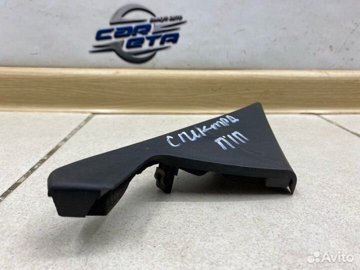 Накладка двери передняя правая Kia Spectra 1.6 S6D