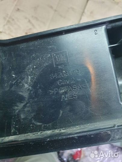 Накладка кузов внутри Cadillac Escalade 5 L87 6.2L