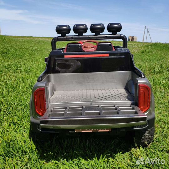 Электромобиль новый