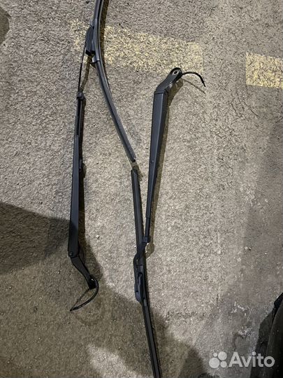 Поводки дворников эскалейд тахо