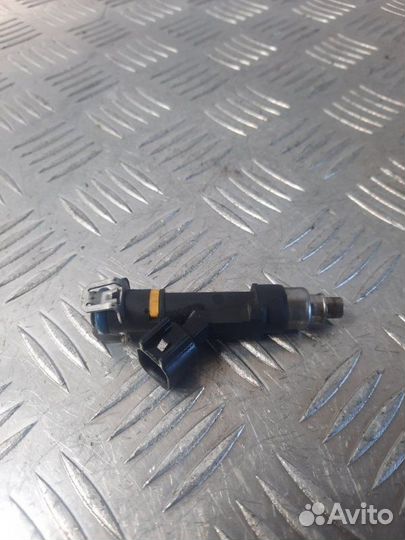 Форсунка Mazda 6 2 2.0 LF 2007