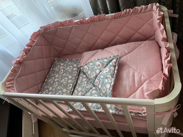 Кроватка для новорожденных 90*60 с постельным
