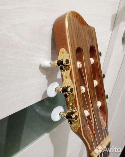 Классическая гитара с подключением