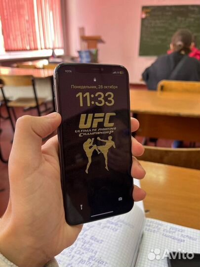 iPhone X, 64 ГБ