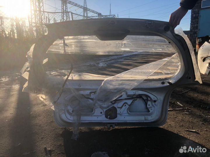 Задняя дверь на кузов NCP15