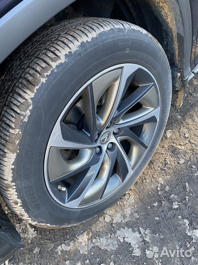 Hankook Dynapro HP2 RA33 235/55 R20 102