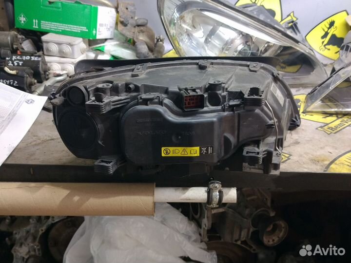 Фара левая volvo xc70 s80 v70 с одним блоком