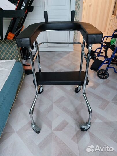 Ходунки для взрослых инвалидов