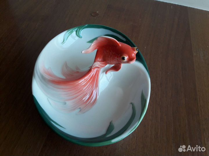 Икорница фарфор.новая