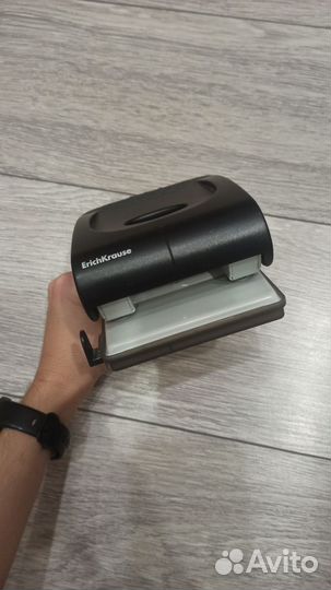 Дырокол Erich Krause