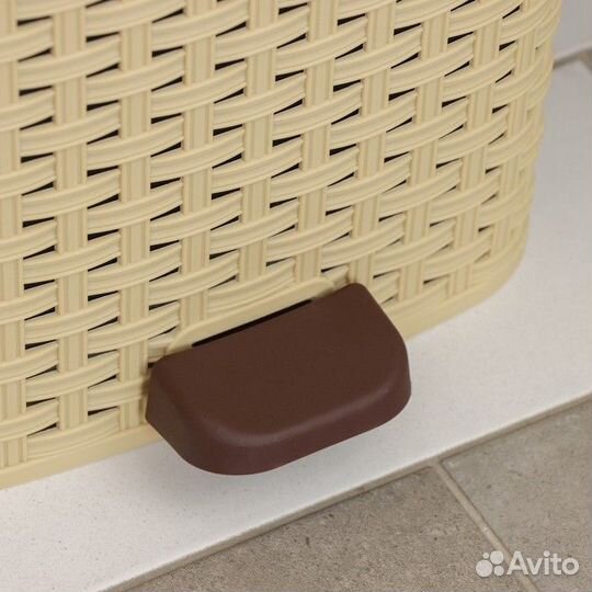 Ведро для мусора с педалью 'Плетёное', 26 л, цвет