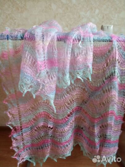 Платки, палантина, шарфы