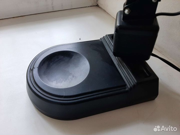 В доставке Лампа настольная