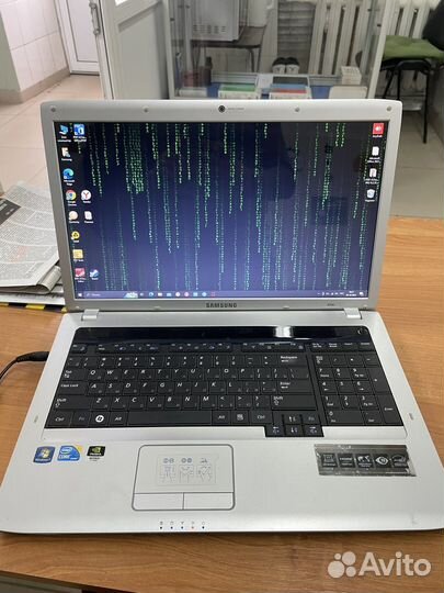 Ноутбук samsung R730