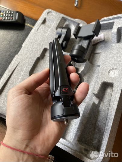 Стабилизатор для съемки Zhiyun Smooth 4