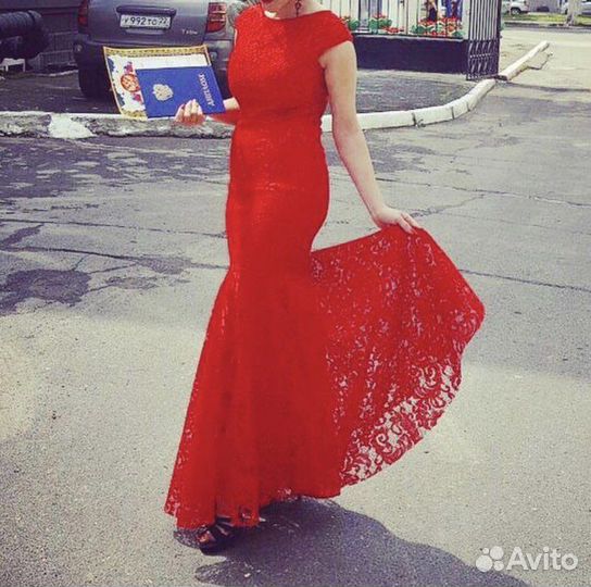 Вечернее платье