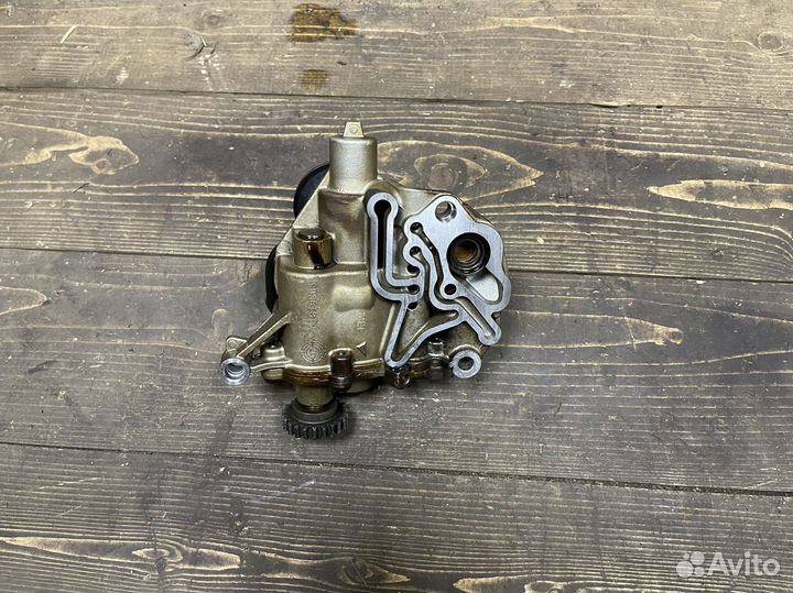 Насос масляный Audi 2.0 tfsi