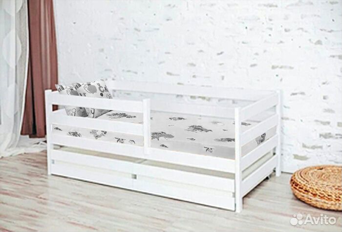 Кроватка с бортиком берёза от 2х лет софа эко