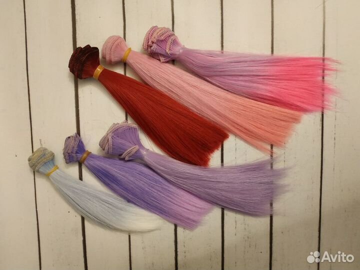 Трессы, обувь и аксессуары для интерьерных кукол