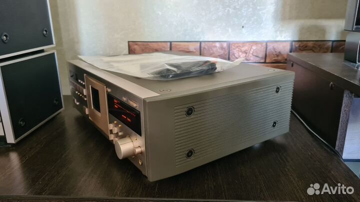 Кассетная дека Teac V-7000 в полном комплекте