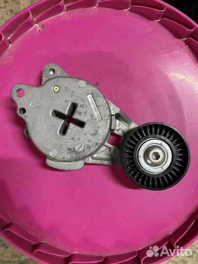 Натяжитель ремня тойота оригинал королла 150