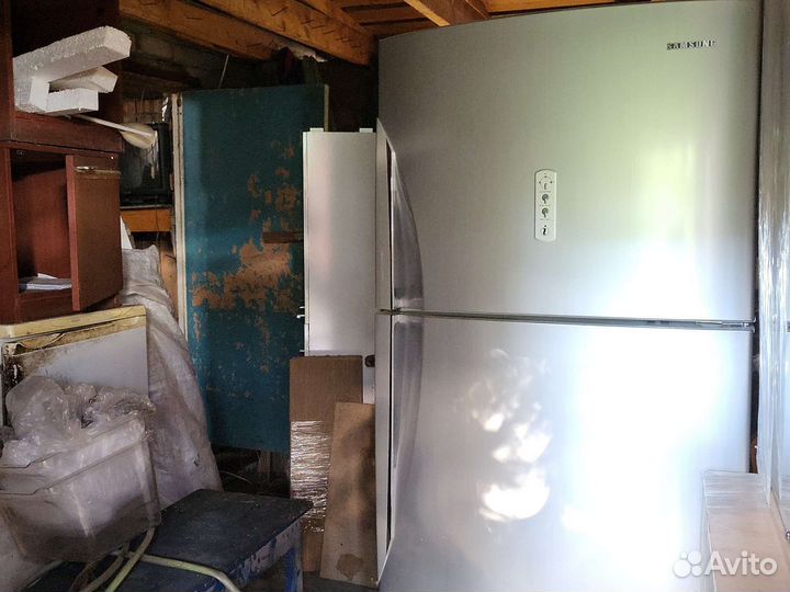 Samsung шир. 74 см No Frost