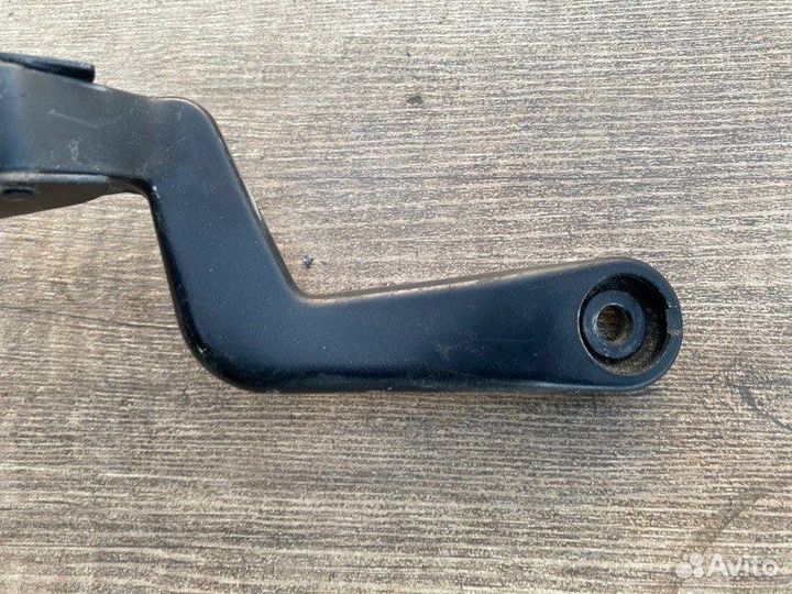 Поводок стеклоочистителя левый Skoda Fabia 6Y AUA