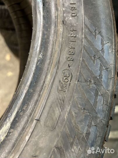 Nokian Tyres Hakkapeliitta 10 215/55 R17