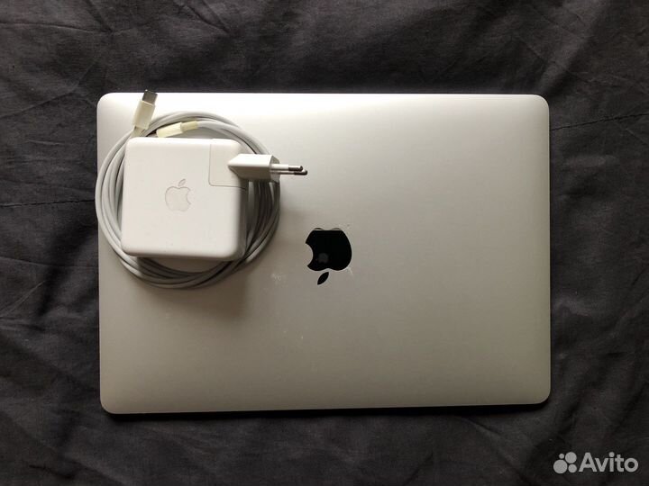 Macbook pro 13 touch bar