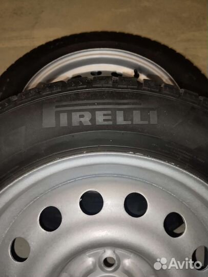 Pirelli Ice Zero 185/65 R15