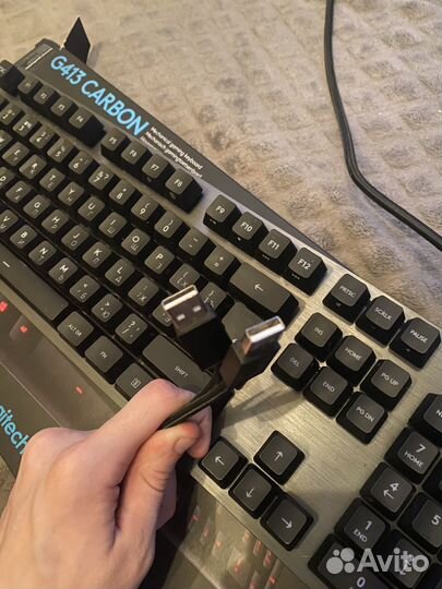 Игровая клавиатура logitech