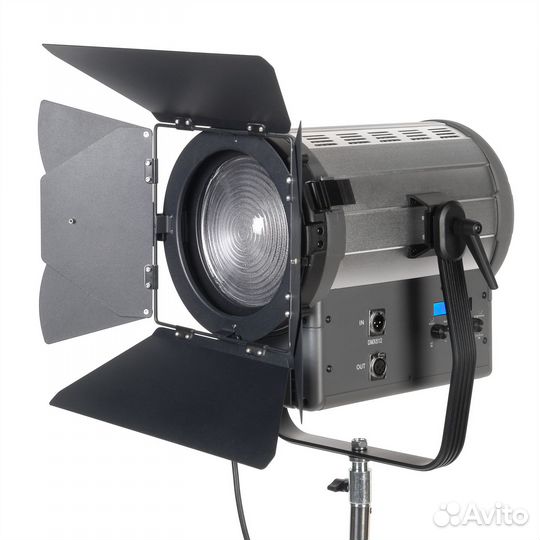 GreenBean Fresnel 300 LED X3 Bi-color DMX